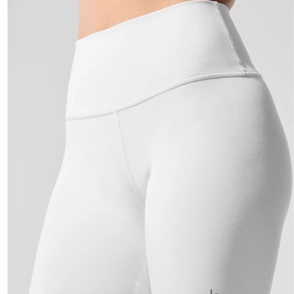 ALO Yoga Classic White Leggings